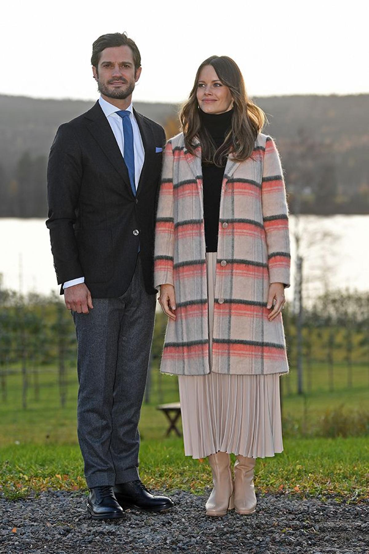 La princesa Sofía de Suecia con un original abrigo de cuadros