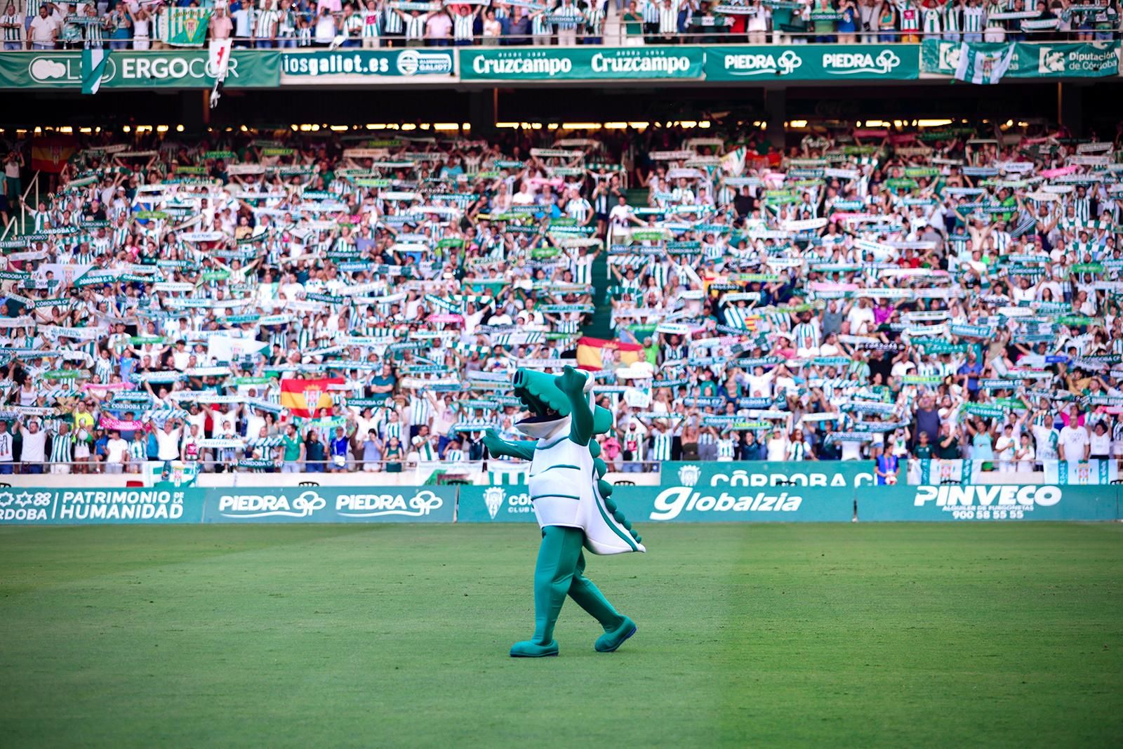 El Córdoba CF vuelve a Segunda / Las mejores imágenes de una noche para la historia