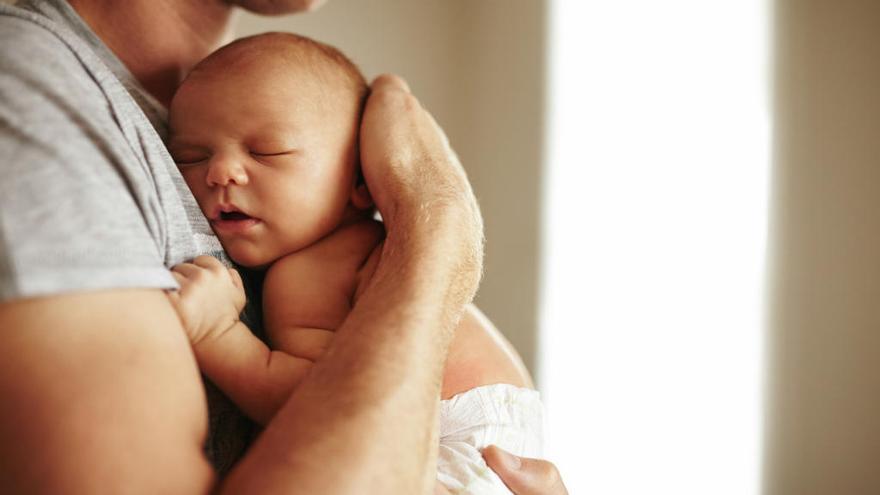 Muchos padres carecen de espacio en los aseos para su bebé.