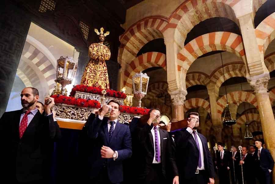 El Vía Crucis de las Cofradías en imágenes.