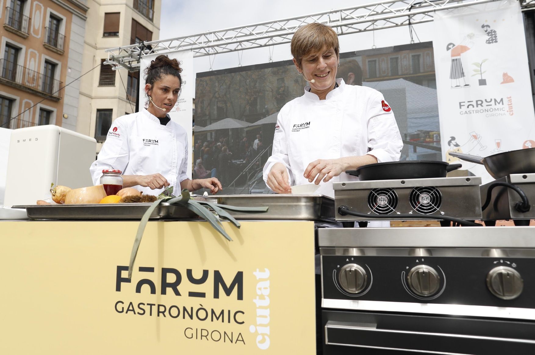 El Fòrum Ciutat omple la plaça Catalunya de Girona des de primera hora