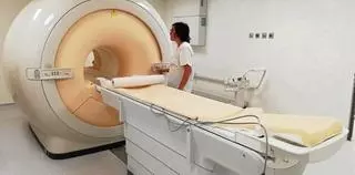 El Hospital de Sant Joan instala la nueva resonancia donada por Amancio Ortega