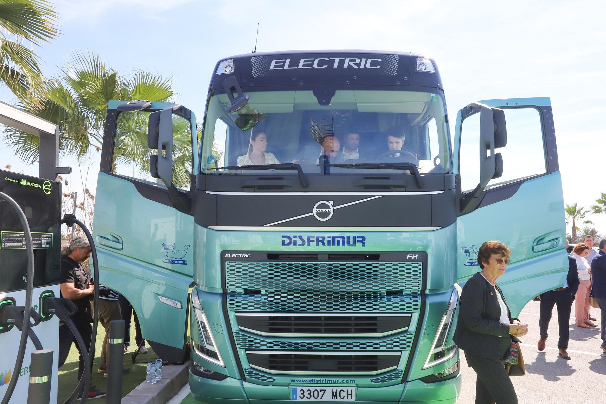 Inauguran en San Isidro el primer punto de recarga eléctrica del corredor mediterráneo para el transporte pesado