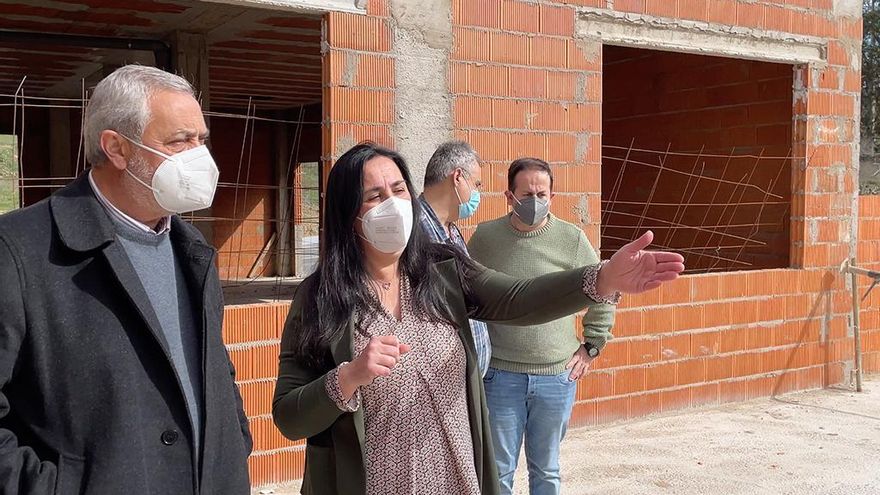 Visita del presidente de la Diputación de Cáceres a Berzocana.