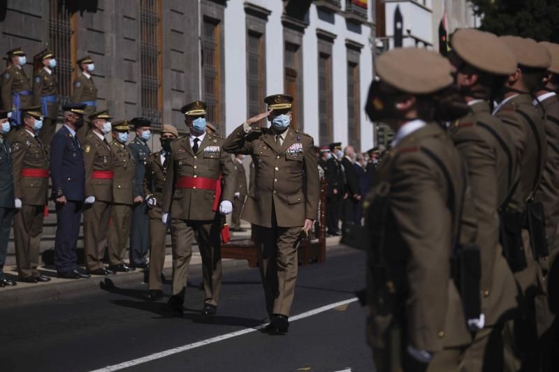 El general de División Alejandro Escámez toma posesión del nuevo Jefe del Mando de Canarias