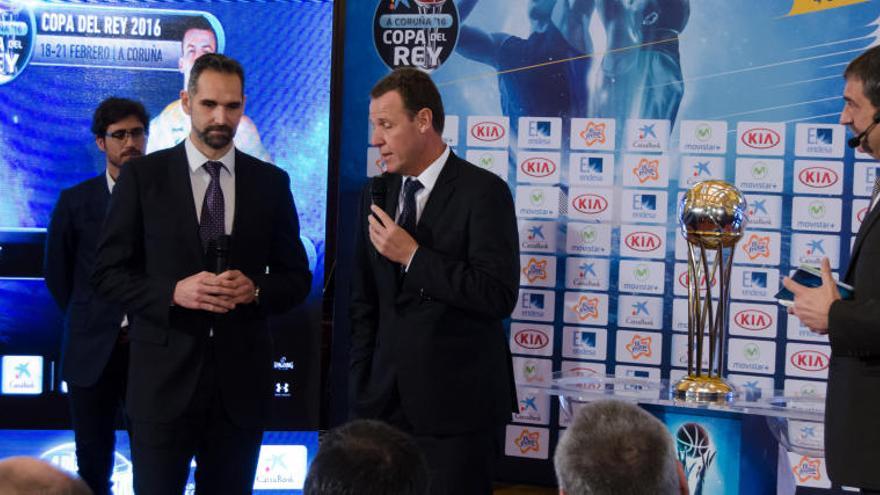 Víctor Luengo, durante el sorteo en A Coruña.