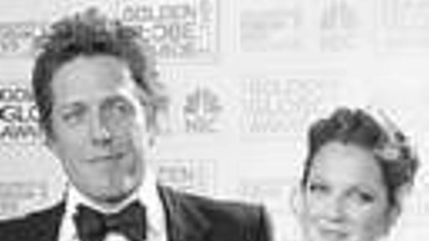 Hugh Grant: El actor es adicto a los mensajes de texto del móvil