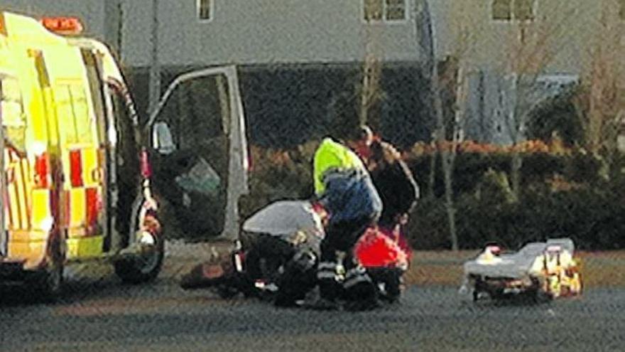 Herida al chocar su moto con un coche en Mula