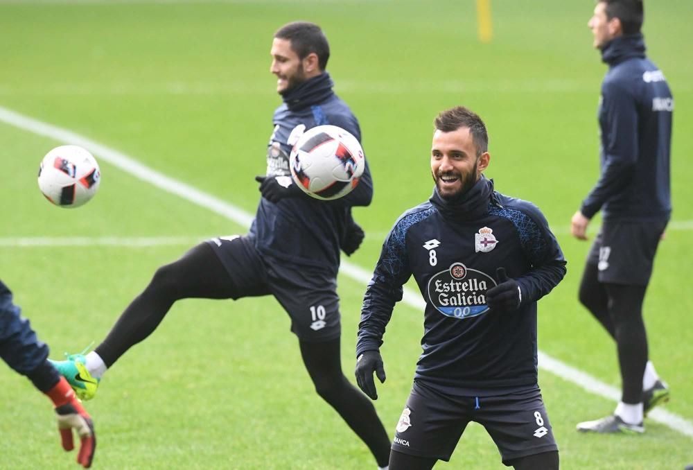 Entrenamiento en Riazor antes de Mendizorroza