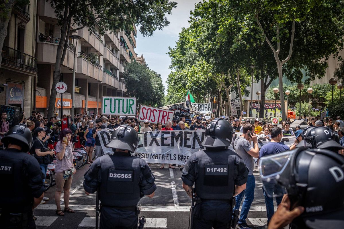Manifestación en Barcelona por el decrecimiento turístico