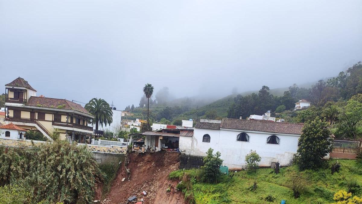 Las lluvias derrumban un restaurante en Teror en plena borrasca Therese