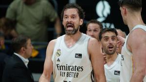 El Real Madrid fue un huracán en el Santiago Martín