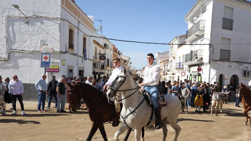 Los caballos ya corren por el Día de la Luz de Arroyo