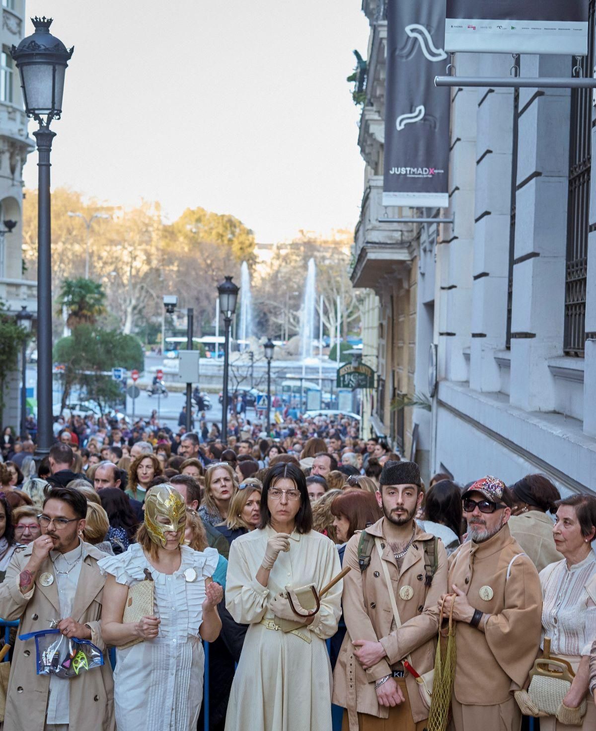 Estrea en Galicia Performance de MISS BEIGE (Ana Esmith).