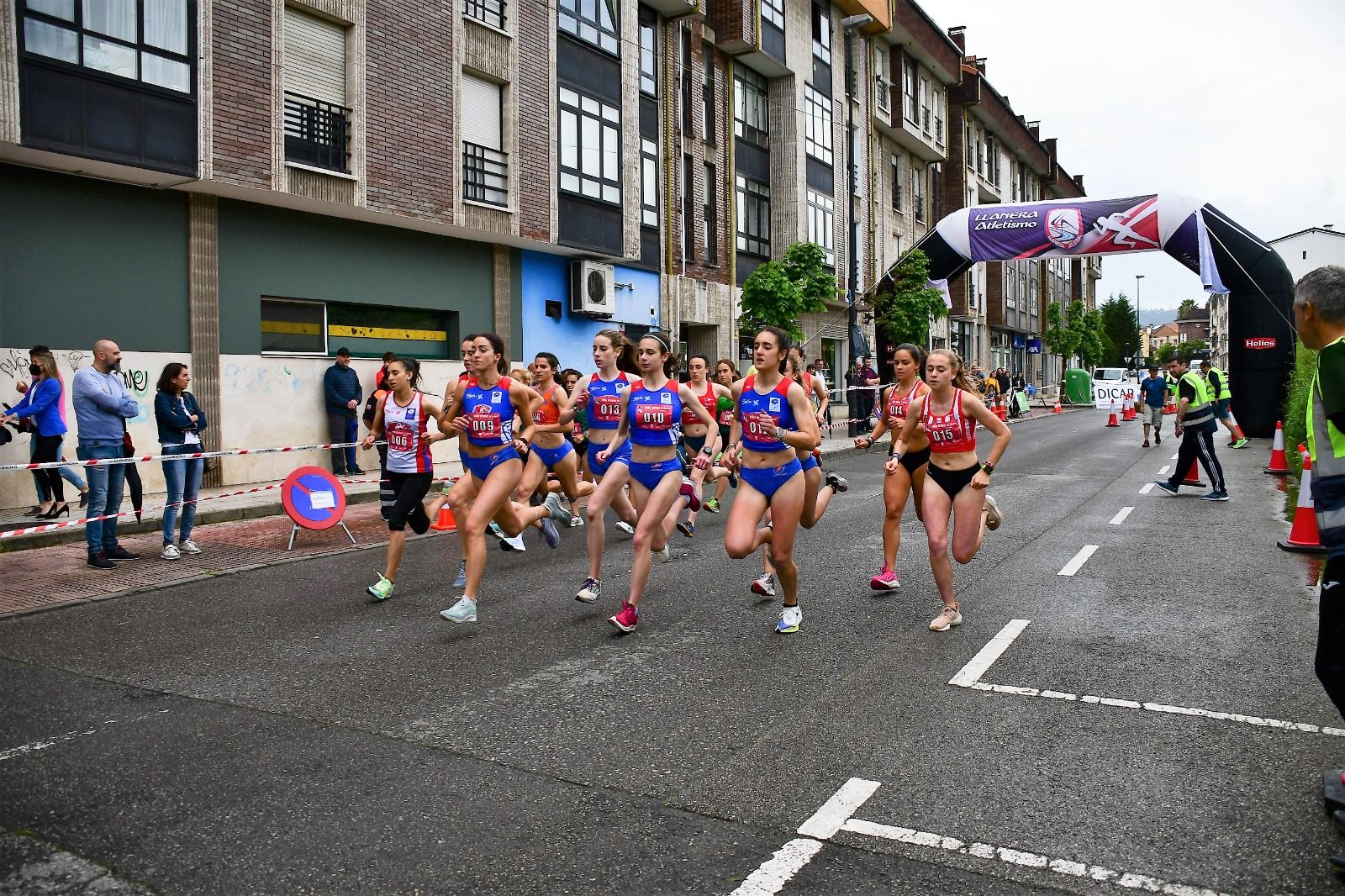 Moha Bakkali y Mariam Benkert se imponen en una competición que fue "una fiesta del atletismo"