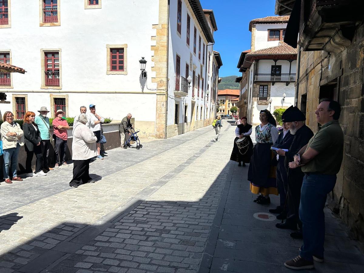 EN IMÁGENES: Homenaje en Villaviciosa a José Caveda y Nava