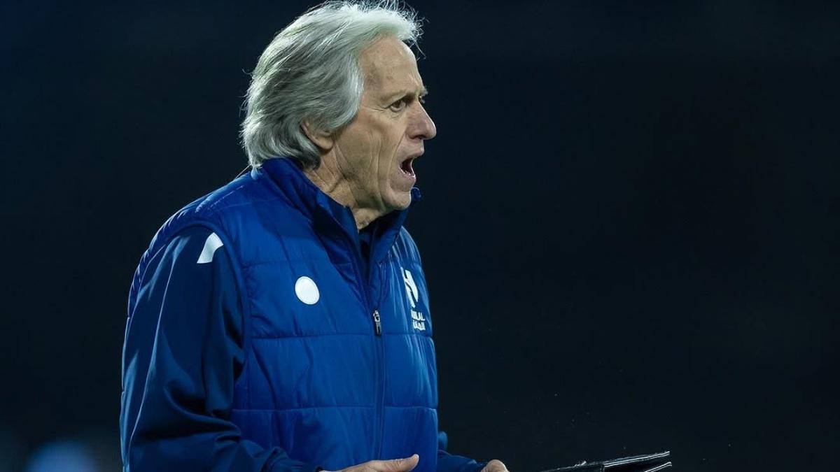 Jorge Jesus ha sido despedido del Al Hilal y nada impide que asuma la Seleçao