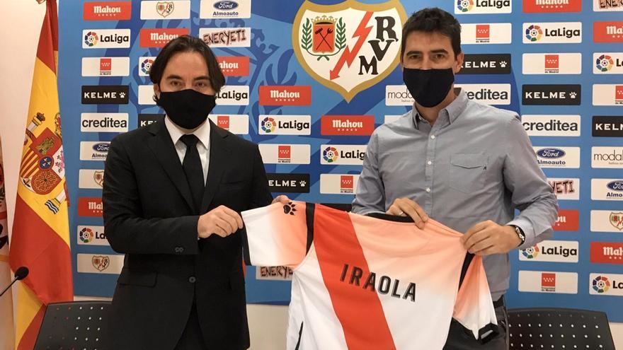 Andoni Iraola, en su presentación con el Rayo junto al presidente Martín Presa