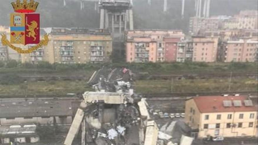 35 muertos y 10 desaparecidos al derrumbarse un viaducto en Génova