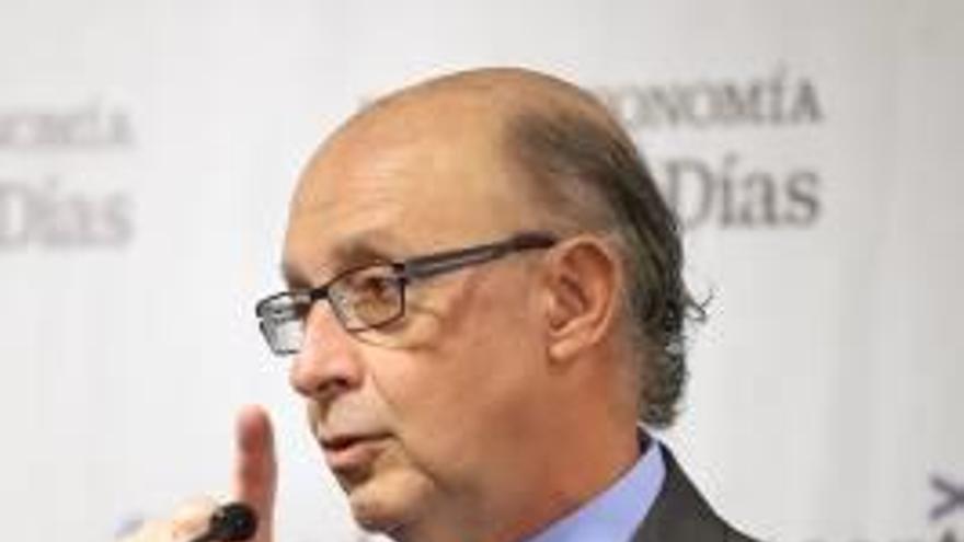 El ministro Montoro, ayer, en Madrid.