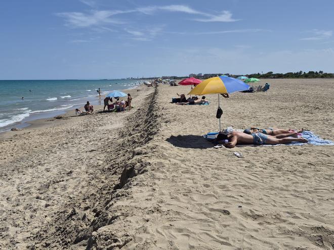 Así es el gran escalón en algunos tramos del litoral norte de Sagunt