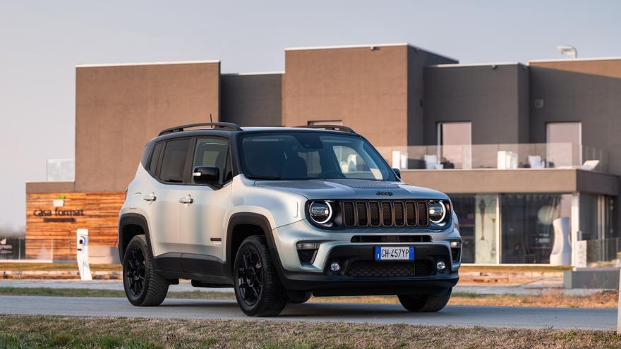 Jeep amplía la electrificación del Renegade con sus versiones e-Hybrid