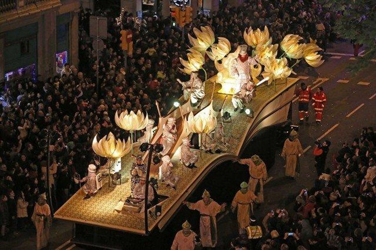 La carrossa del rei Melcior a la Cavalgata dels Reis Mags de Barcelona.