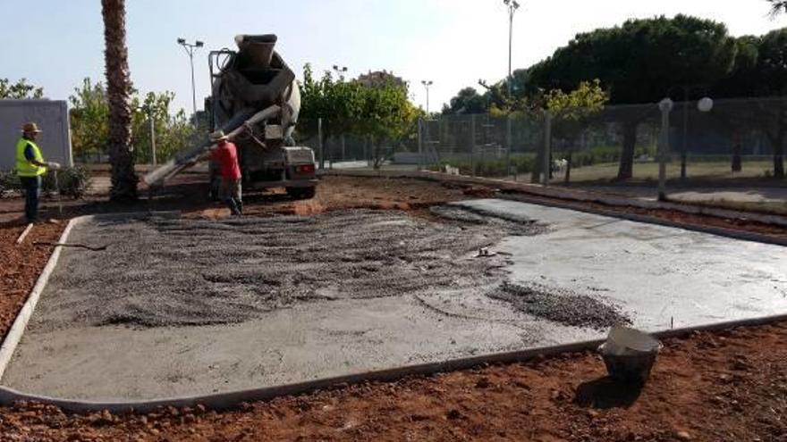 Benicàssim comienza la instalación del rocódromo