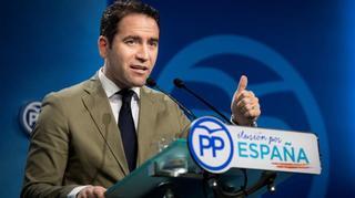 El PP acusa al PSOE de haber "destrozado" la credibilidad del CIS