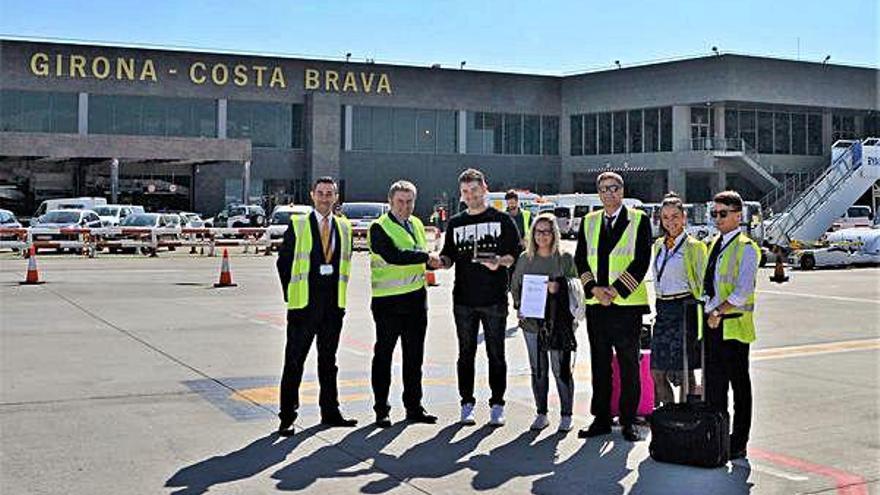 El turista que va venir del fred, viatger número 75 milions de l&#039;aeroport gironí