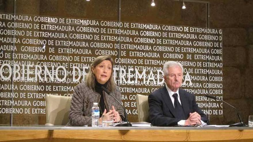 Extremadura convoca 100 plazas de maestros de Infantil y Primaria en 2013