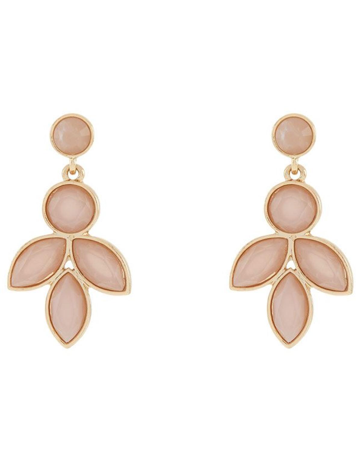 Pendientes de pétalos rosas, de Accessorize