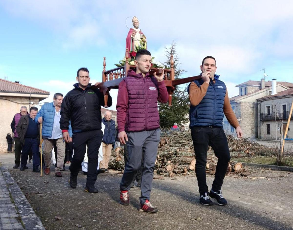 Procesión de San Amaro en Brandilanes.