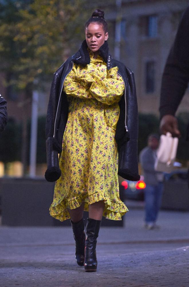 Rihanna y su look floral