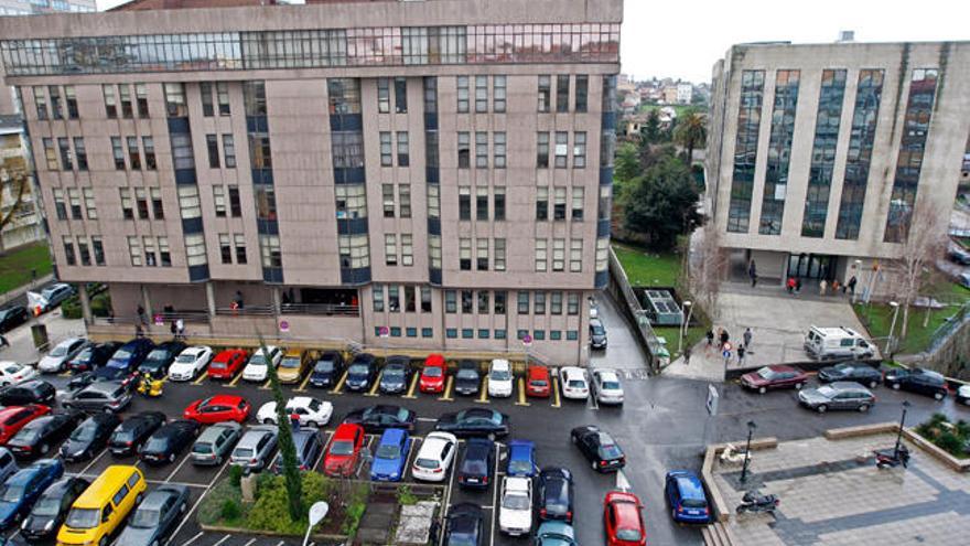 Vista general de los edificios de los juzgados de Vigo // Marta G. Brea