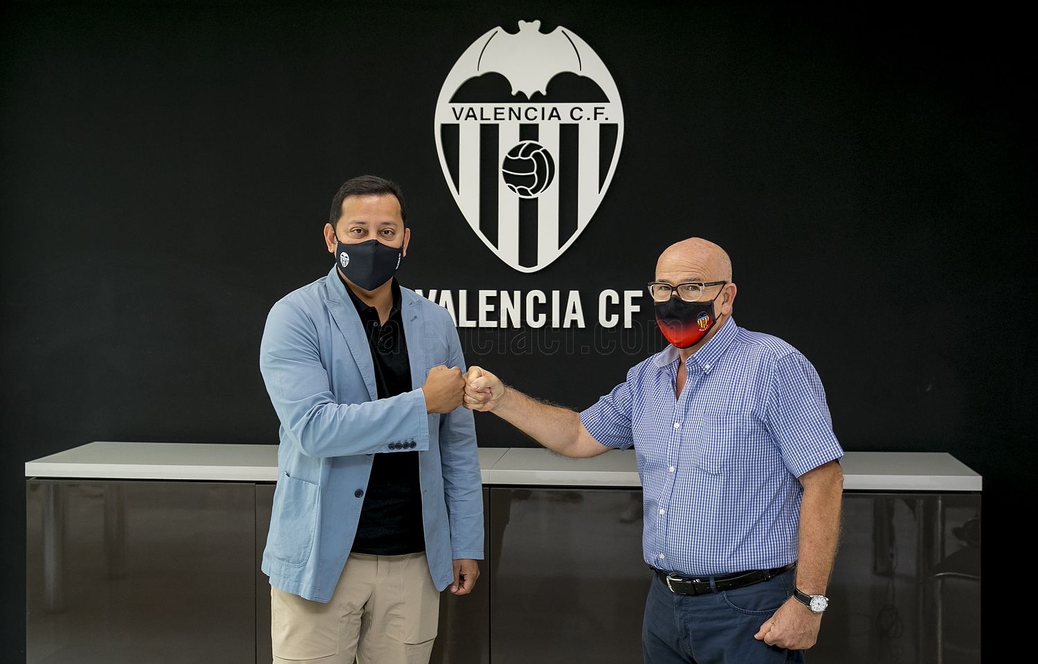 Album de fotos de Anil Murthy en la presidencia del Valencia CF