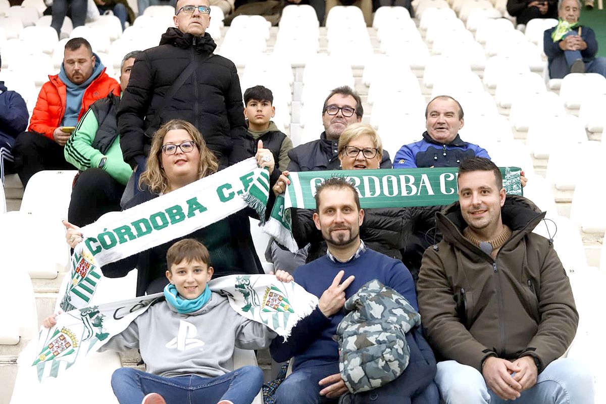 Las imágenes de la afición del Córdoba CF - Linense