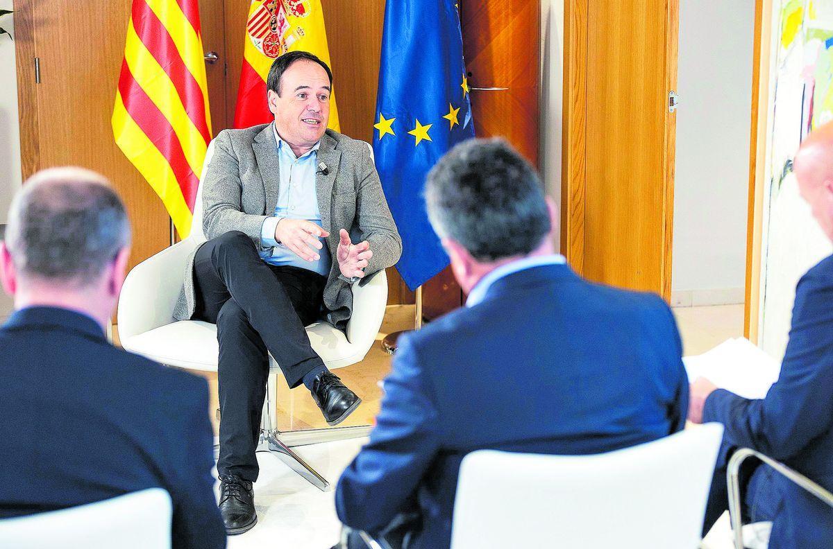 El president de la Generalitat, Juanfran Pérez Llorca, durante la entrevista.