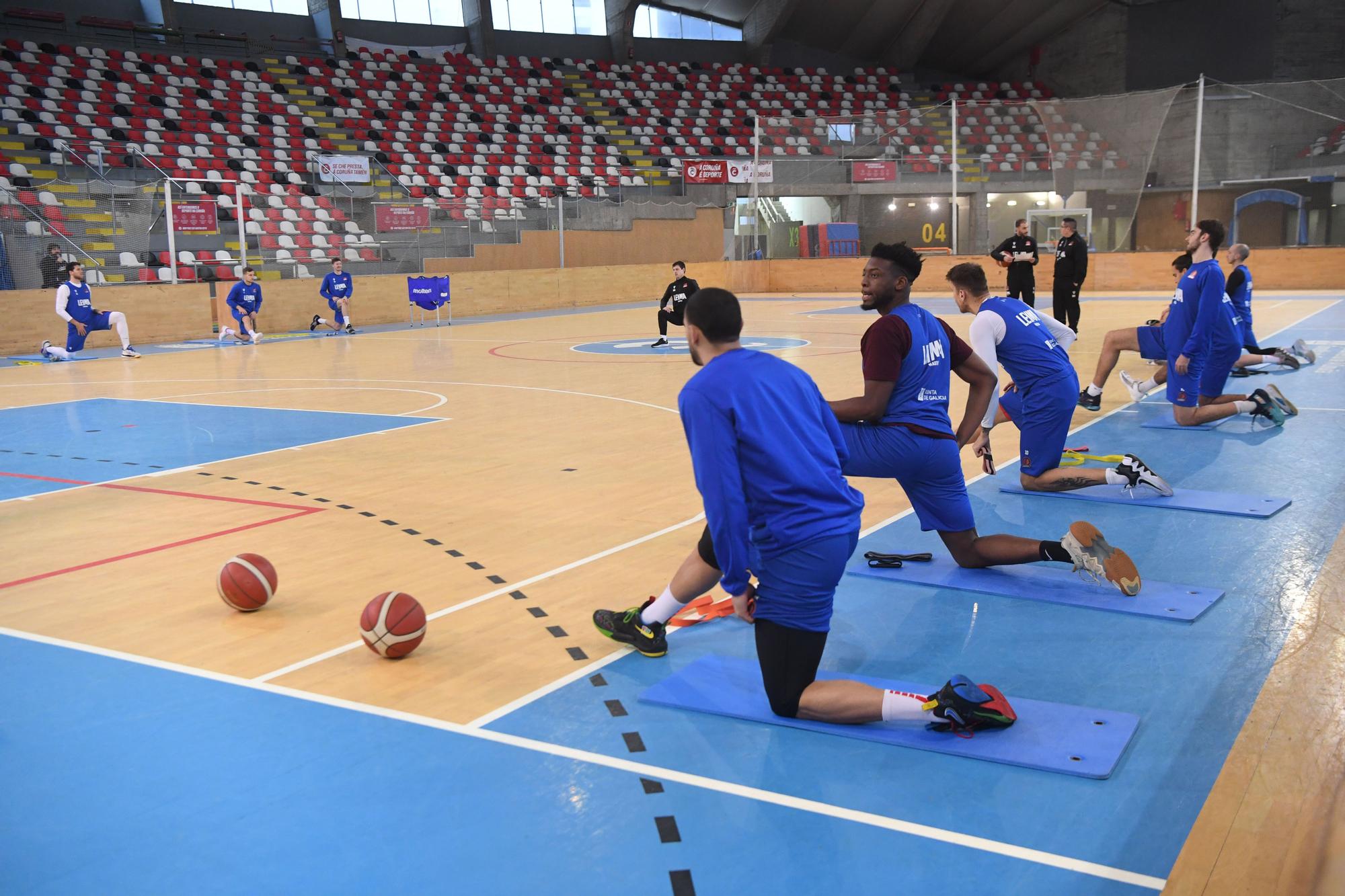 El Leyma abre el palacio de los deportes de Riazor a sus aficionados