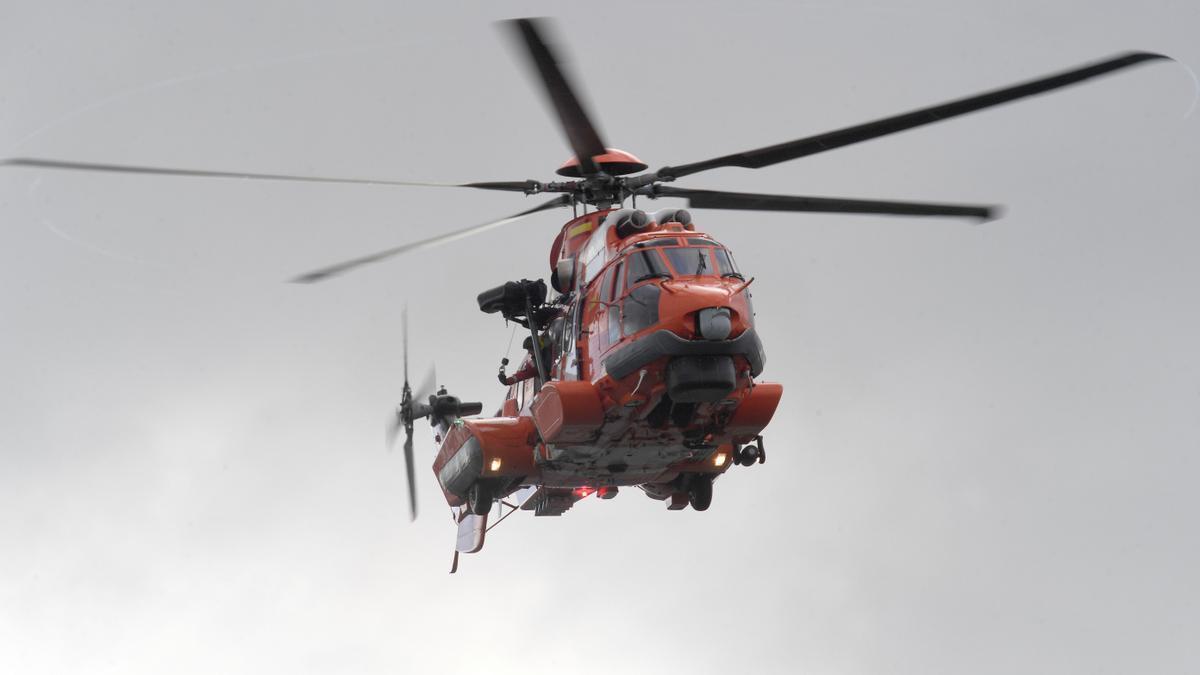 En el siniestro fue necesaria la intervención de un helicóptero de Salvamento Marítimo