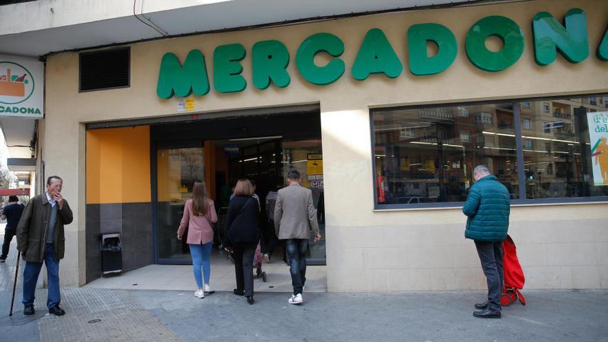 Mecadona impone el uso obligatorio de guantes en sus tiendas