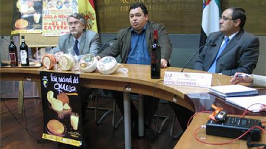 400 variedades de quesos artesanos se degustan en la Feria del Queso de Trujillo