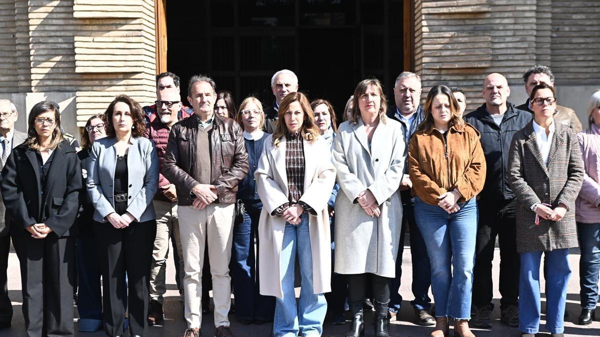 Minuto de silencio este pasado domingo por parte de la corporación municipal.