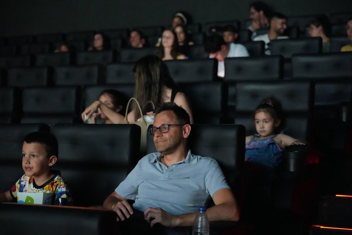 Imágenes del último día del Cine Conquistadores de Badajoz