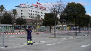 Obras para transformar el párking del Alcampo de Sant Boi en una planta fotovoltaica.
