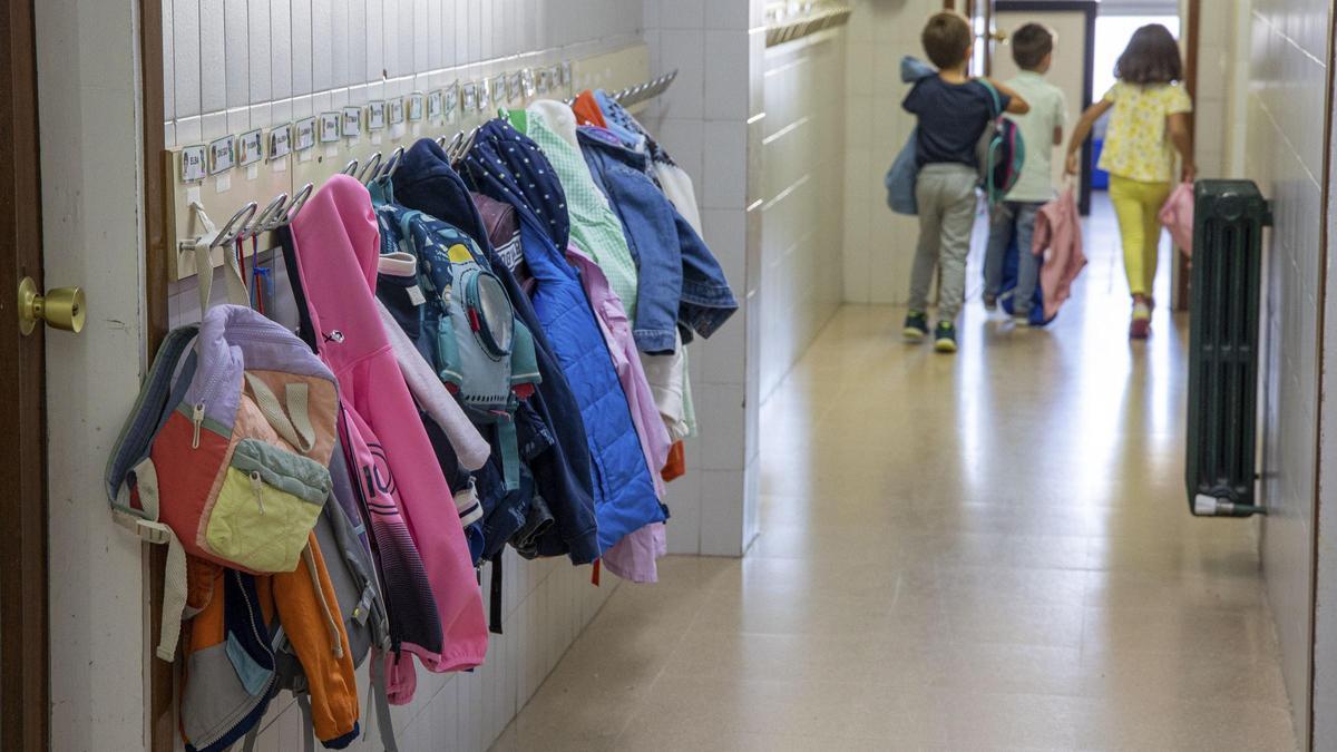Interior de un colegio.
