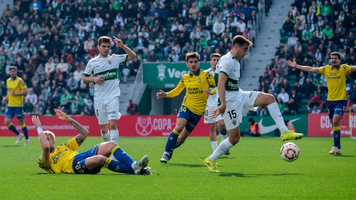 Copa del Rey | El Elche humilla a Las Palmas y se cuela en octavos por ...