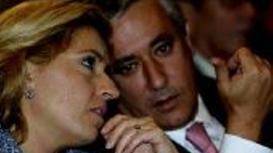 Botella, elegida presidenta del PP con el apoyo del 80% del congreso