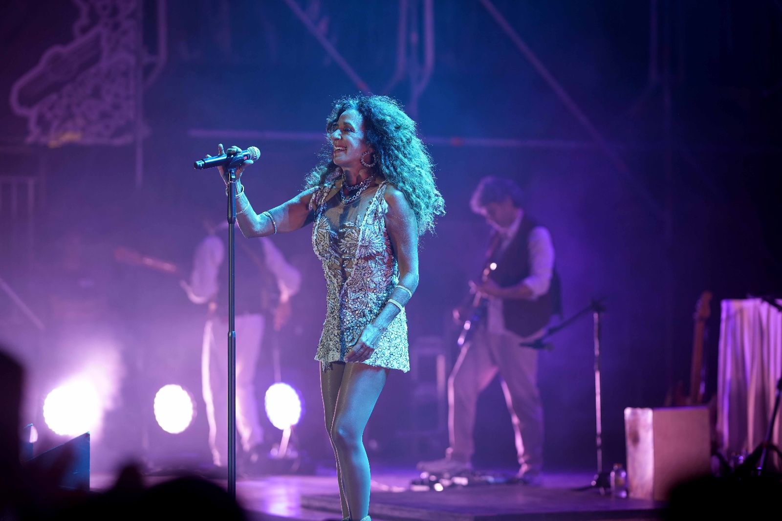 Rosario Flores enciende el Teatro de la Axerquía