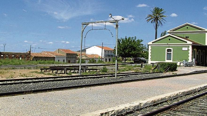 Adif adjudica la obra de electrificación del poblado ferroviario de Almorchón